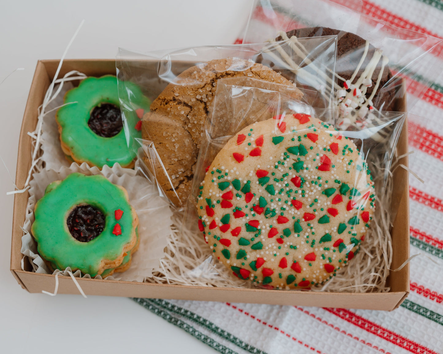 Merry & Bright Mini Treat Box